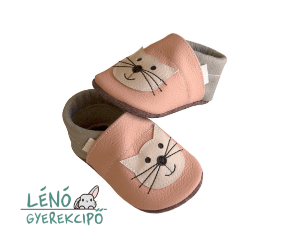Puhatalpú gyerekcipő