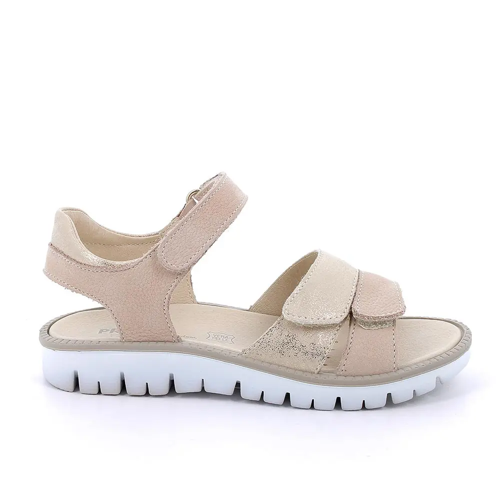 Primigi lány bőr szandál – bézs, elegáns és állítható modell